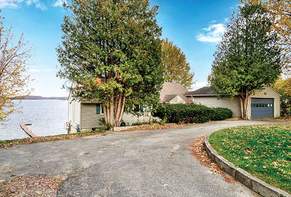 38 West Lakeshore Vermont